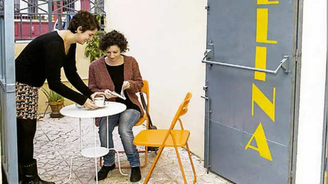 Кафе "Курица на диване"