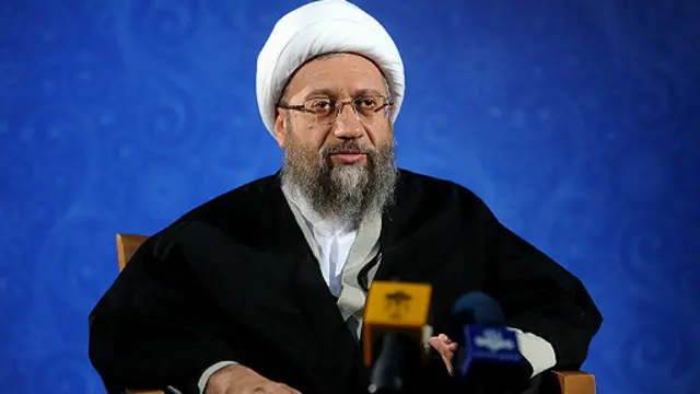 صادق لاریجانی در جلسه مسئولان عالی قضایی، حسن روحانی را به طور مستقیم مخاطب قرار داده