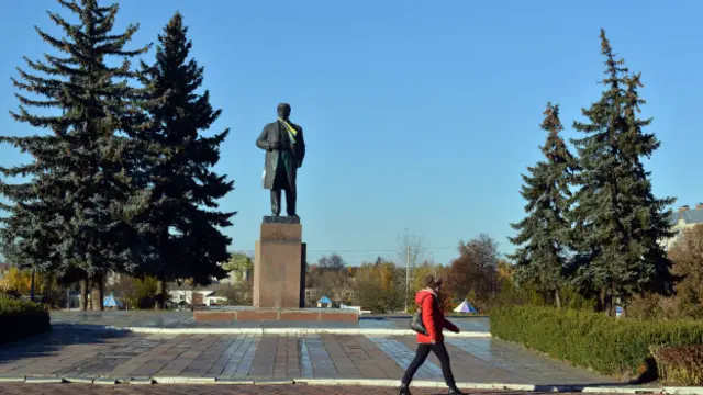 Памятник Ленину