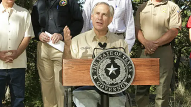 El gobernador de Texas Greg Abbott (republicano)