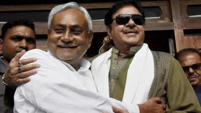 शत्रुधन सिन्हा और नीतीश कुमार