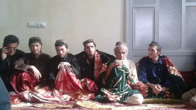 د دغو ۳۱ کسانو له ډلې ۱۹ يې د غويي/ ثور په وروستيو کې ازاد شول