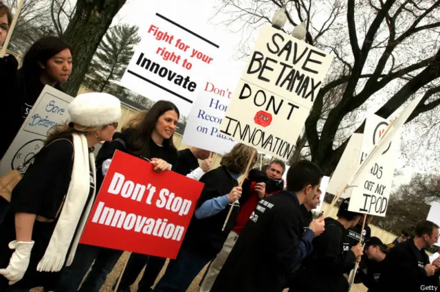 Sony libró una batalla en los tribunales contra Universal y Disney, y finalmente ganó.