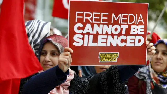 دغه رپوټ داسې مهال خپور شوی چې اروپايي ټولنه د کډوالو کړکېچ په حلولو کې د ترکیې مرستې ته اړتیا لري.