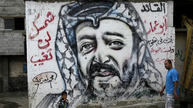 لوحة جدارية تُصوّر عرفات في غزة