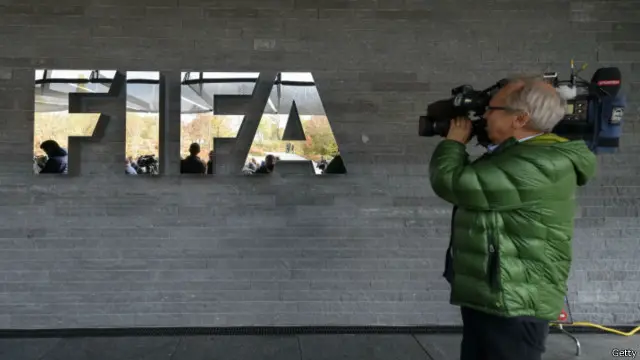 فیفا کی ایگزیکٹیو کمیٹی کا اجلاس زیورخ میں جاری ہے اور اصلاحات کی منظوری کے لیے اجلاس ہو رہا ہے