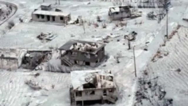 En 1997, un total de 75 erupciones en un sólo mes obligaron a evacuar a dos tercios de la población.