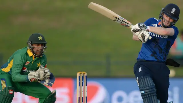 پہلے دونوں میچوں میں بھی انگلینڈ نے ٹاس جیتا تھا