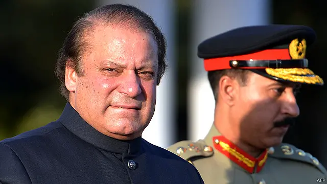 نواز شریف کا کہنا تھا کہ مفاد پرستی کی سیاست کرنے والے عناصر نہیں چاہتے کہ پی آئی اے ترقی کرے