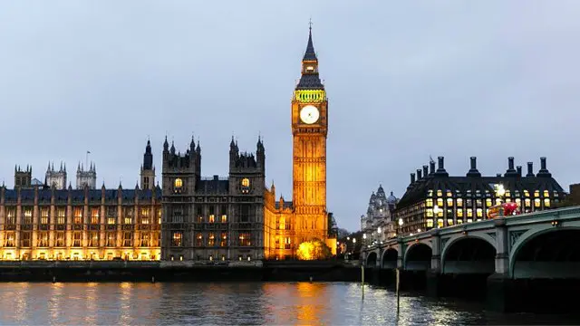 今年世界華人經濟峰會首次在歐洲舉行。