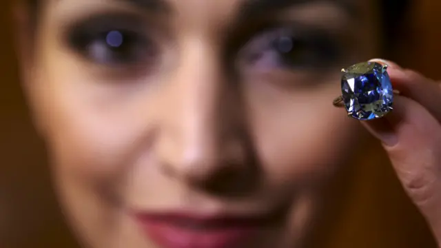 Синий брильянт