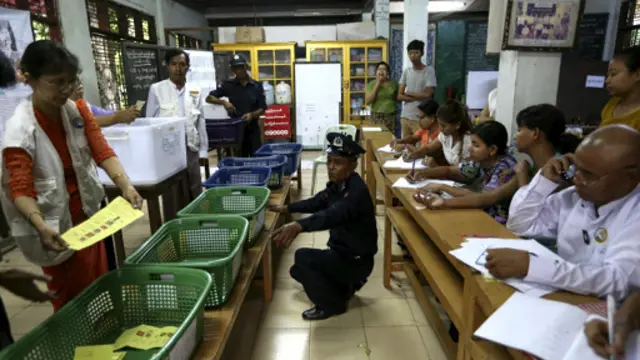 آرایی که تا کنون شمارش شده حاکی از پیروزی قاطع طرفداران دموکراسی است