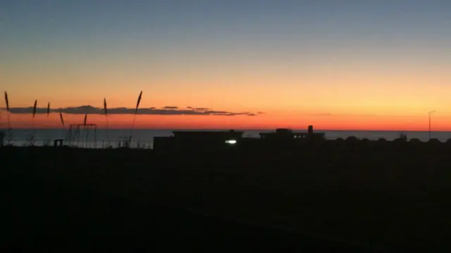 Закат на российской авиабазе в Сирии