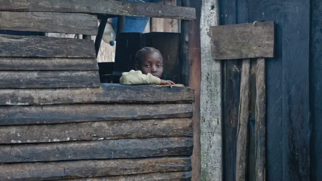 Kwame Sousa and René Tavares, Mionga House, HD video, colour, sound, 9 mins, 7 secs, 2014