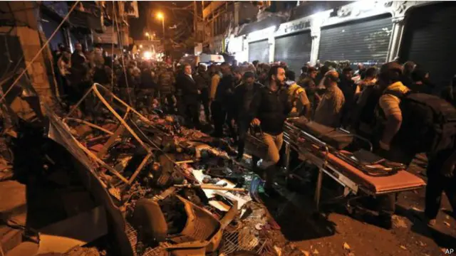  یہ بم دھماکے شیعہ مسلک سے تعلق رکھنے والوں کی تنظیم حزب اللہ کے گڑھ میں ہوئے ہیں