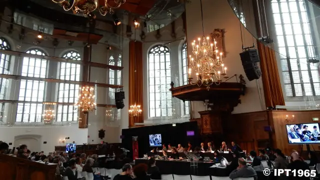 Hakim mengatakan kejahatan terhadap kemanusiaan,' dilakukan negara kepada masyarakat Indonesia dengan 'sistematis, diam-diam tapi meluas.'