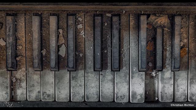 Teclado de piano empoeirado/Christian Richter