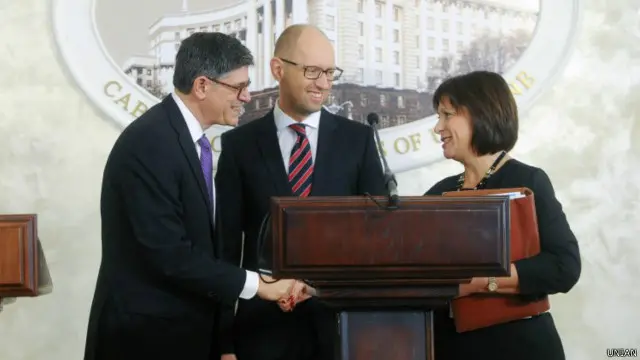 Візит до Києва міністра фінансів США припав на день, коли Україна завершила реструктуризацію боргу перед усіма власниками цінних паперів, крім Росії