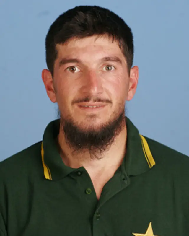 رفعت اللہ مہمند فرسٹ کلاس کرکٹ میں 19 سال گزار چکے ہیں