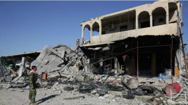 كانت بلدة سنجار سقطت في أيدي تنظيم "الدولة الإسلامية" في أغسطس / آب 2014 
