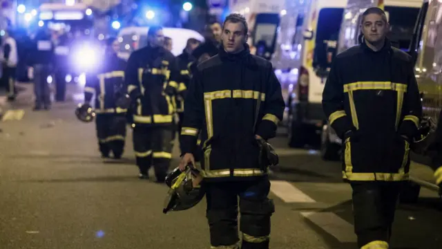 تر دې وړاندې دغه تالار ته یوه ور څېرمه خوړنځي کې یوه وسله وال سړي لږ تر لږه لس کسان ووژل. یو عیني شاهد بېن ګرانت د دې پېښې په وویل " زه د رستورانت په وروستۍ برخه کې وم. ډېر څه مې ونه لیدل. یو مېز مو راکش کړ او ترې لاندې پټ شوو.