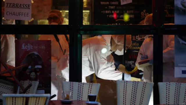 पेरिस के कैफ़े पर हमला