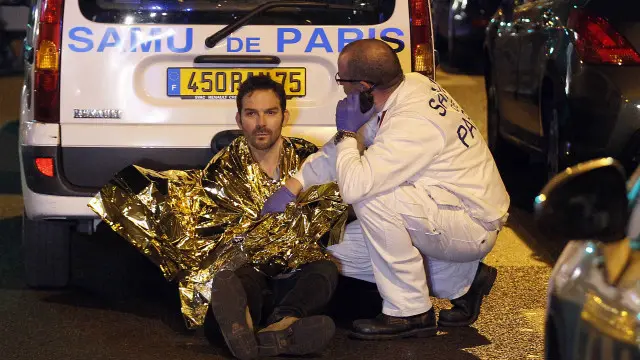 پیرس میں ایک وقت میں کئی جگہوں کو نشانہ بنایا گیا 