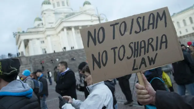 Manifestación anti islam en Finlandia
