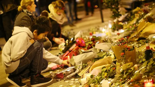 Nhiều địa điểm ở Paris đã bị tấn công