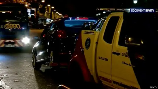 襲擊者有可能是使用這輛被拖走的黑色汽車逃離