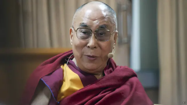 Vị Đạt Lai Lạt Ma thứ 14 đã phải bỏ chạy khỏi Tây Tạng sau cuộc nổi dậy bất thành hồi 1959