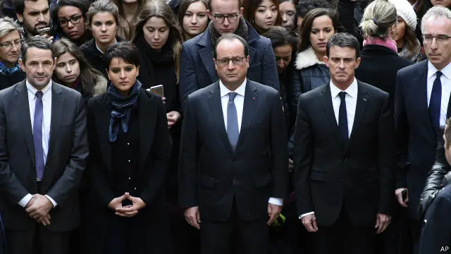 သေဆုံးသူတွေကို ရည်စူးပြီး နိုင်ငံအနှံ့ တစ်မိနစ်တာ ငြိမ်သက်ခဲ့။