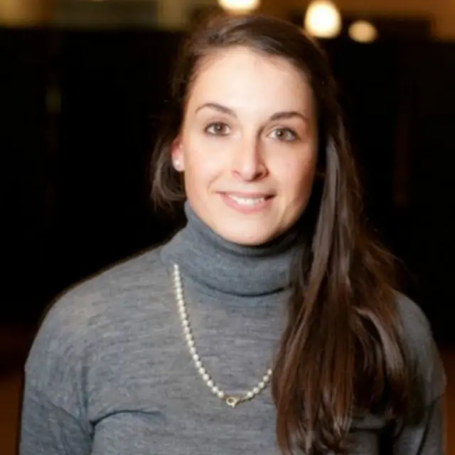 Valeria Solesin estudiaba un doctorado en la capital francesa y acudió a Le Bataclan con su novio. 