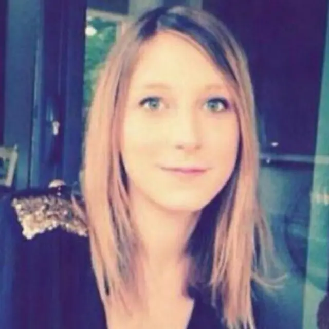 Elodie Breuil tenía de 23 años.