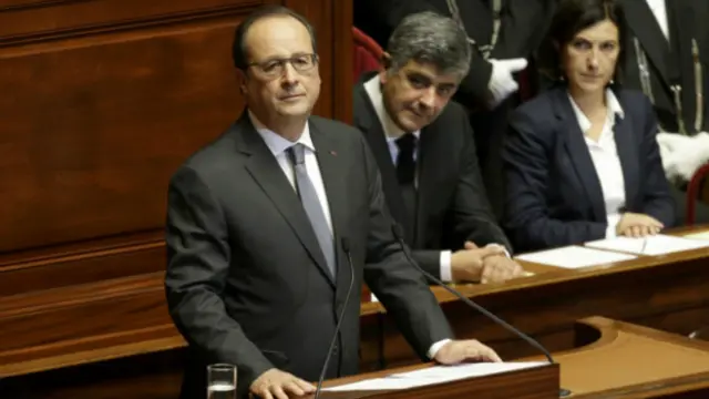 فرانسیسی صدر نے پیر کو پارلیمان کے دونوں ایوانوں سے خطاب کیا