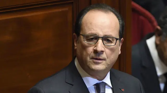 Tổng thống Hollande nói ông sẽ bàn việc hợp tác với Nga và Mỹ