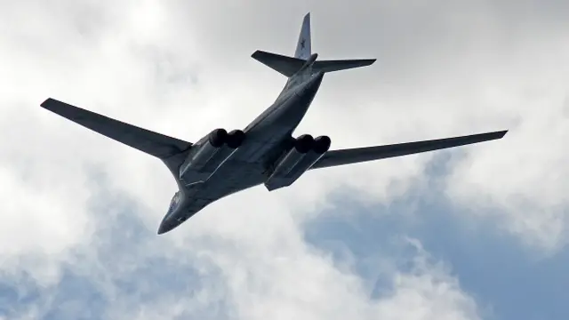 Стратегический бомбардировщик Ту-160