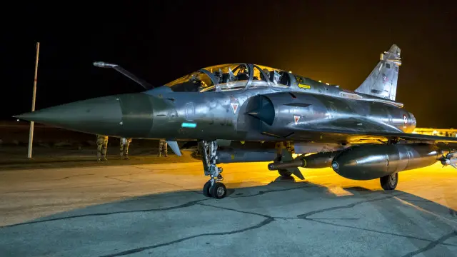 الرئيس بوتين أمر البحرية الروسية بالتواصل مع حاملة الطائرات الفرنسية والتعامل معها كحليف