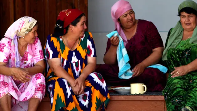 Желідегі секс шоу