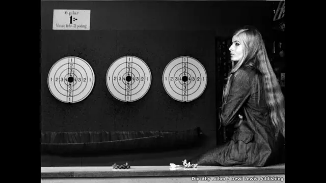 اپنے کام کے بارے میں ڈورتھی کا کہنا ہے: ’میں اس بات پر خوش ہوں کہ لوگ ایسی چیزیں بھی دیکھ رہے ہیں جن کے بارے میں انھوں نے کبھی سوچا بھی نہیں تھا اور اب وہ فوٹوگرافی کے ذریعے اس میں دلچسپی لے رہے ہیں۔‘