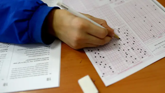 Halkalının azərbaycanlı əhalisinin bir ağızdan səsləndirdiyi problemlərdən biri də təhsillə bağlıdır. 