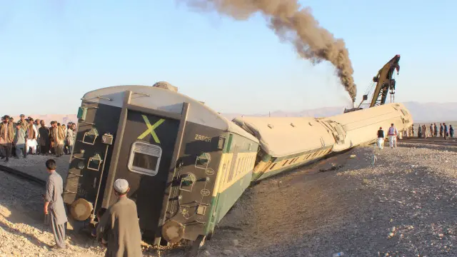 17 نومبر کو بولان کے علاقے میں راولپنڈی جانے والی جعفر ایکسپریس خوفناک حادثے سے دوچار ہوئی تھی