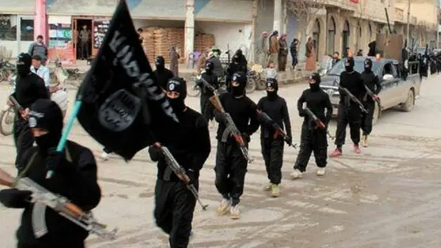 Pesquisa revela que maioria de países muçulmanos não apoia grupo que se autodenomina 'Estado Islâmico'