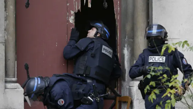 Penggerebekan di Paris