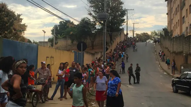 Reportagem rodou 560 km em quatro dias, passando por seis cidades em MG e ES, para registrar prejuizos gerados por rompimento de barragem em Mariana, no interior mineiro (BBC Brasil)