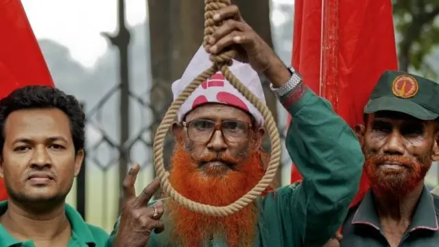 ان سزاؤں کے خلاف احتجاجی مظاہرے بھی چکے ہیں