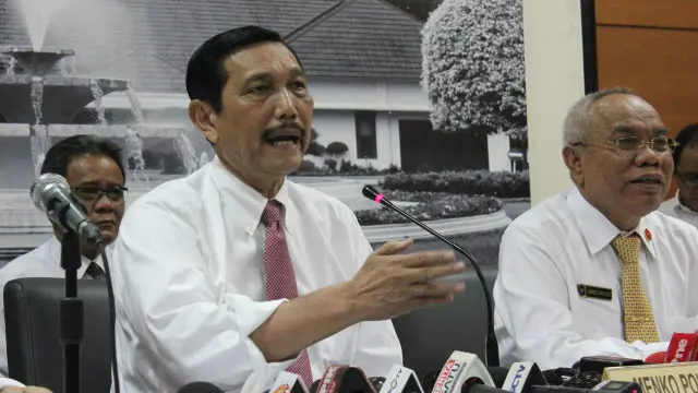 İndoneziyanın təhlükəsizlik naziri Luhut Pandjaitan əcnəbi cihadçı olan hər hansı indoneziyalının vətəndaşlıqdan məhrum ediləcəyini bildirib. 