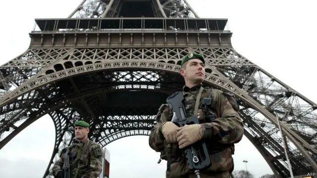 فرانسیسی ایوان زیریں نے ایمرجنسی کی مدت میں تین ماہ کی توسیع کر دی ہے