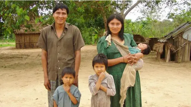 O povo da etnia indígena Tsimané, na Bolivia, vive da coleta e da caça