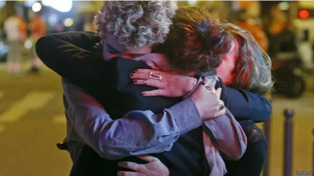 У Батаклана, 13 ноября 2015